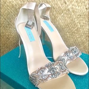 Betsey Johnson formal champagne heels with stones